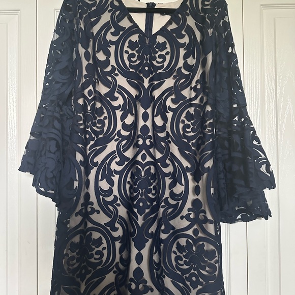 Prelude Navy lace with beige lining. V-neck Zipper back. Size 10 - Picture 1 of 5